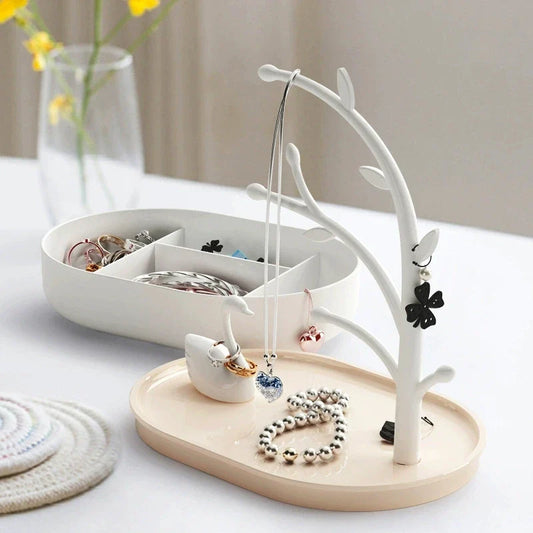 Arbre À Bijoux Avec Cygne