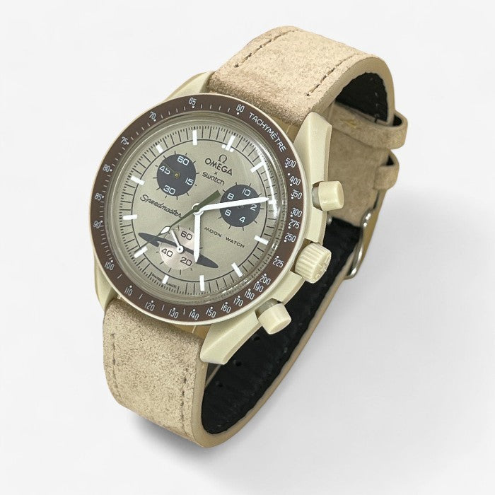 Bracelet MoonSwatch en Cuir Véritable Clair